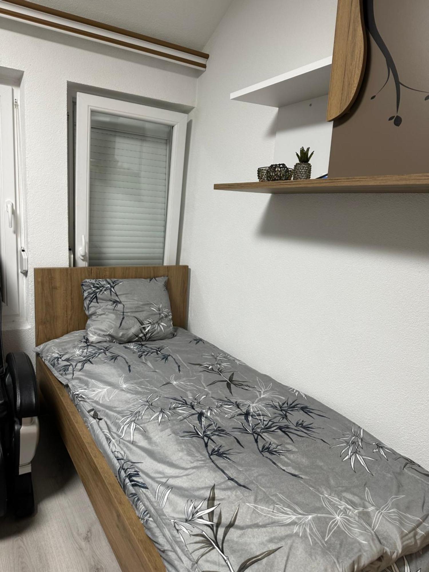 Skyline Apartment 2 Peje Extérieur photo