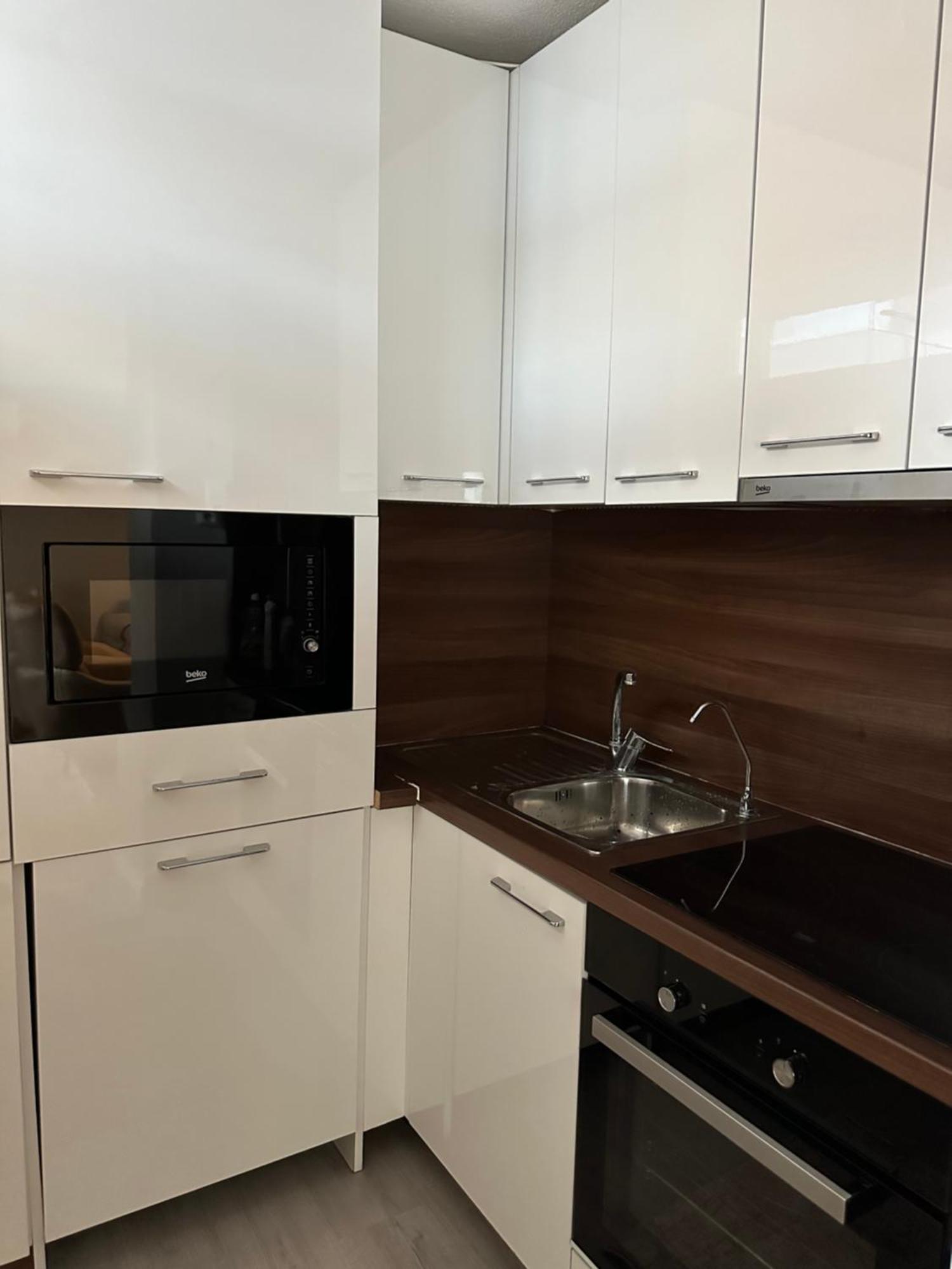 Skyline Apartment 2 Peje Extérieur photo